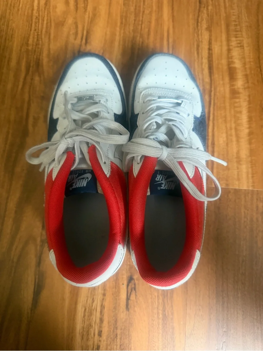 Kids Low-Top Sneakers in White, Navy & Red — Cushioned Active Shoes